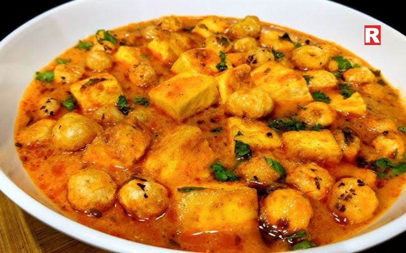 Paneer Makhana Curry