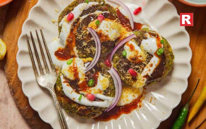Paneer-Stuffed Aloo Tikki