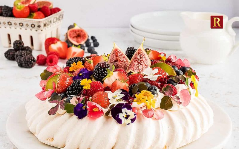 Pavlova: A Crisp Shell With a Soft Centre