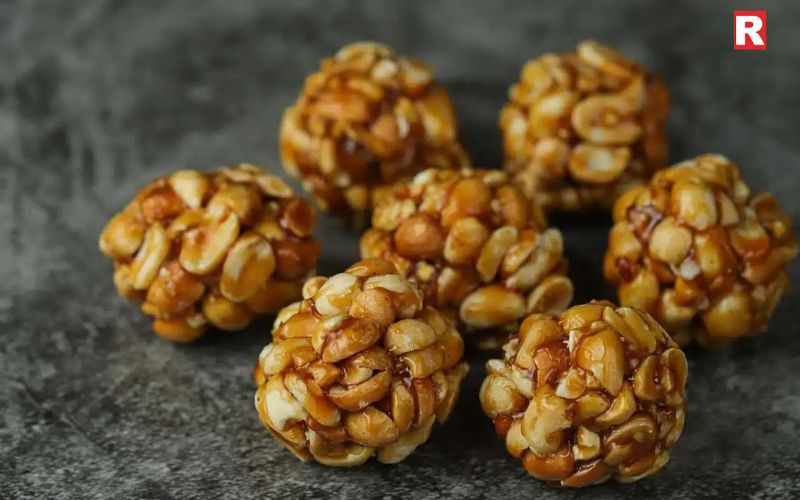 Peanut Jaggery Laddoo