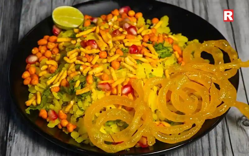 Poha Jalebi – The Heart of Bhopal Breakfast