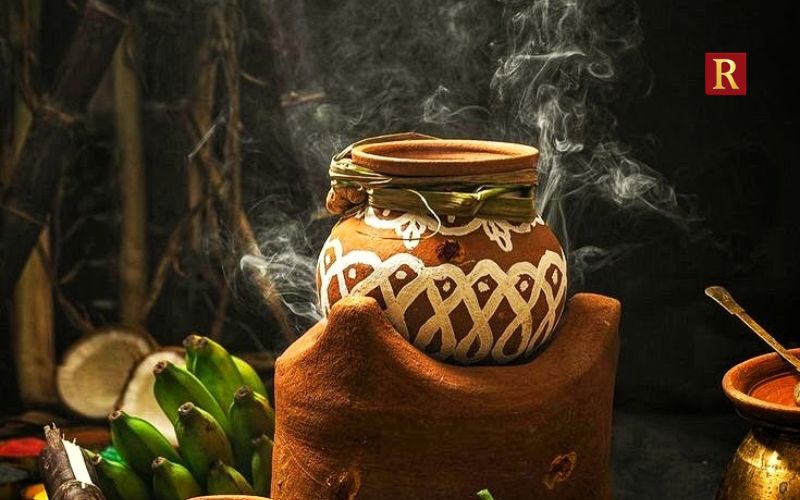 Pongal Gets Its Signature Texture in Traditional Pots