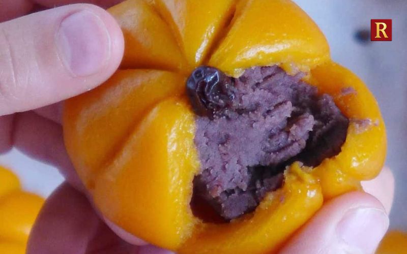 Pumpkin Mochi Cake