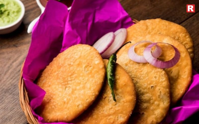 Pyaaz Kachori – Onion-Filled Delight
