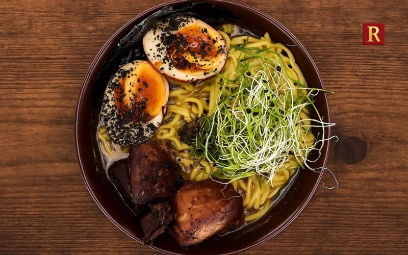 Ramen: Nori and Scallions Give the Bowl More Depth