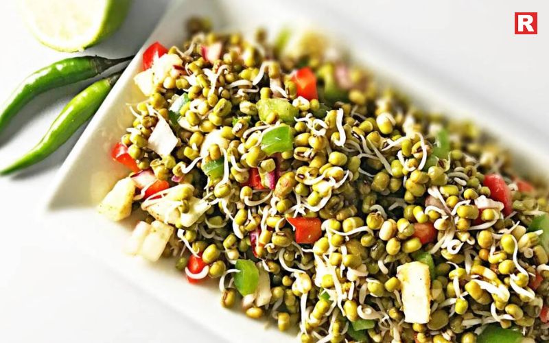 Sprout and Peanut Chaat