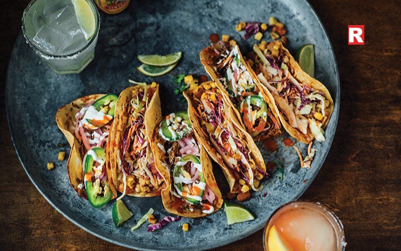 Tacos – Handheld Visual Perfection