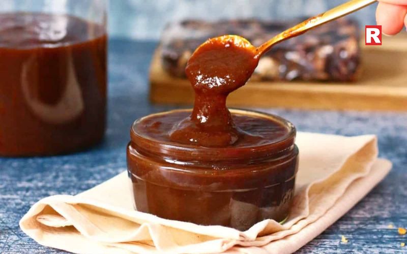 Tamarind Chutney (Imli Chutney)