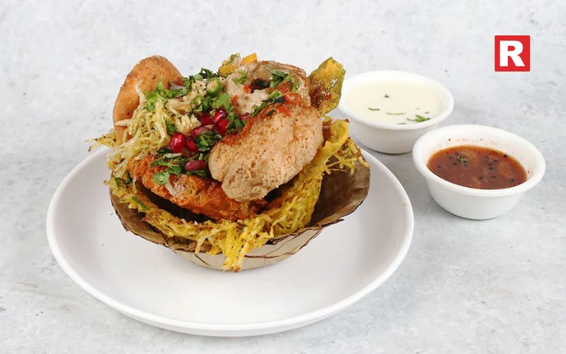 Tokri/Basket Aloo Tikki Chaat