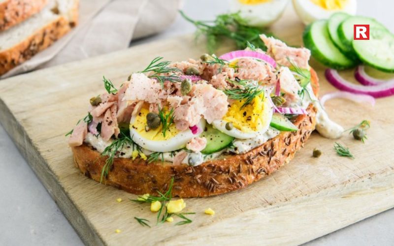 Tuna Open Sandwich