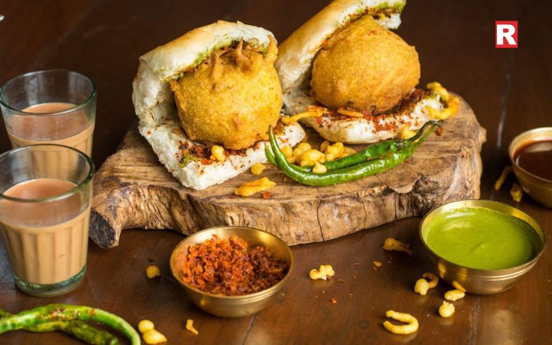 Vada Pav – Mumbai’s Most Loved Monsoon Snack