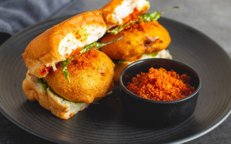 vada pav mumbai
