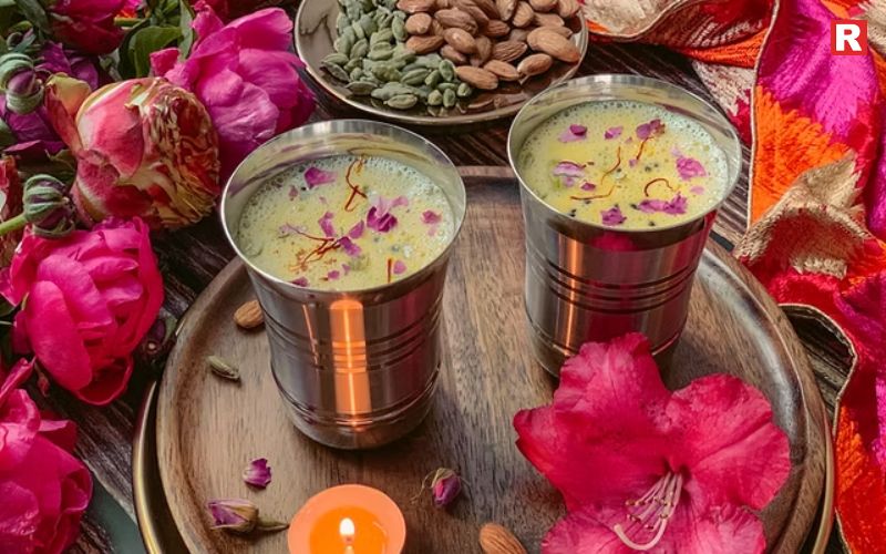 Warm Milk with Cardamom or Saffron