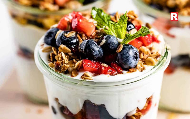 Yogurt and Fruit Parfait