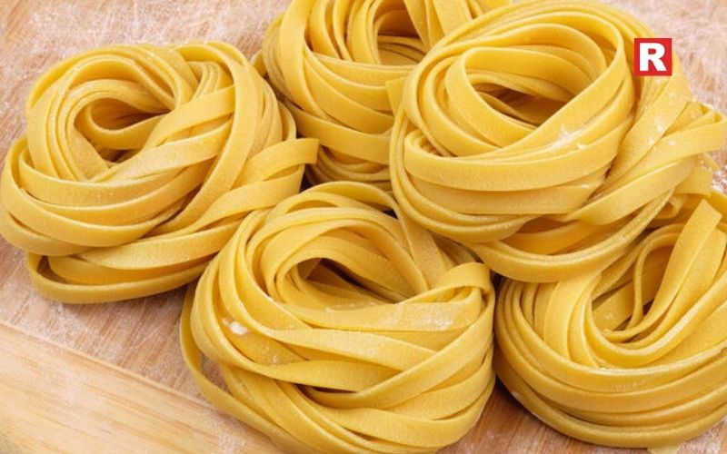 3. Fettuccine: The Rich Ribbon