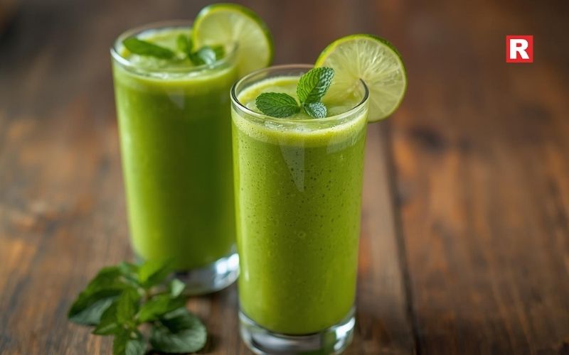 10. Green Smoothies – Quick Absorption, Long-Lasting Clarity