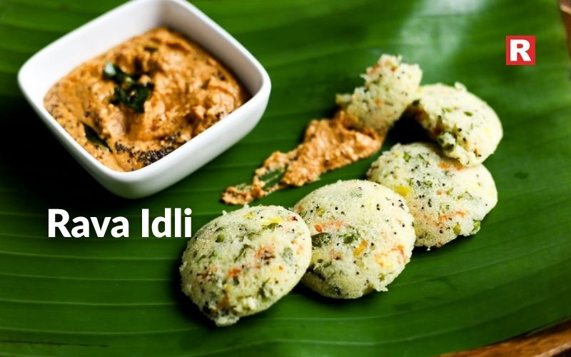 2. Steamed Vegetable Rava Idli (The Oil-Free South Indian Treat)