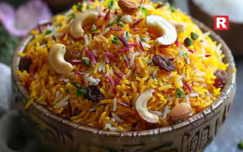 5. Modur Pulao: The Sweet Festive Rice