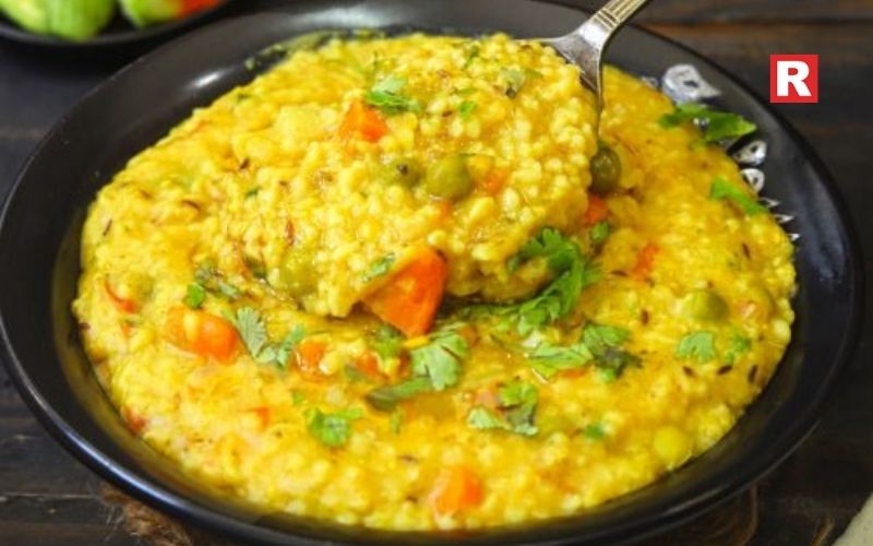 9. Savory Soya Granule Dalia Khichdi